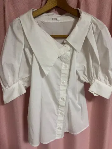 SNIDEL 퍼프 슬리브 블라우스