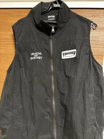 THRASHER 블랙 베스트 L 사이즈