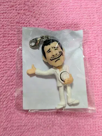 야자와 에이요시 가챠 키링 Mr.E 화이트 수트