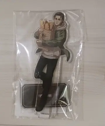 진격의 거인 엘렌 아크릴 스탠드 아크스타 SMILE BASE CAFE