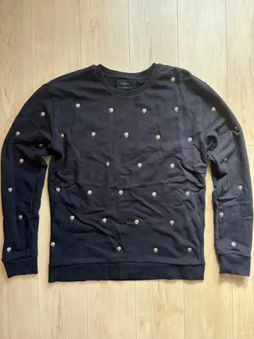 [ 레어 ] ZARA 타이거 스터드 맨투맨 L 사이즈 골드