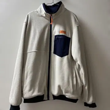 미사용품 UNIVERSAL OVERALL 플리스 자켓 M 사이즈