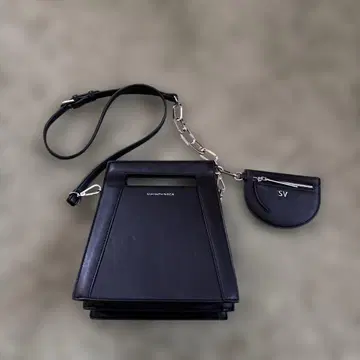 SAMANTHAVEGA 스퀘어 마그넷 숄더백 (블랙)