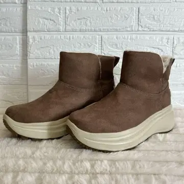 [ 미사용 ] 호킨스 통굽 부츠 스노우 부츠 보아 22.5~23cm