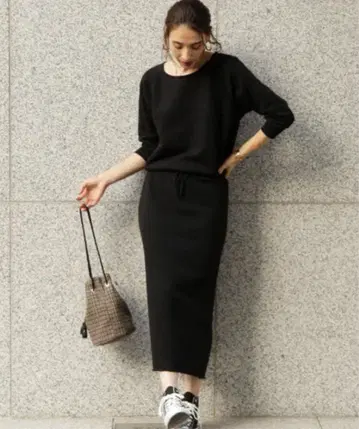 뷰티앤유스 유나이티드 애로우즈 맨투맨 원피스 블랙