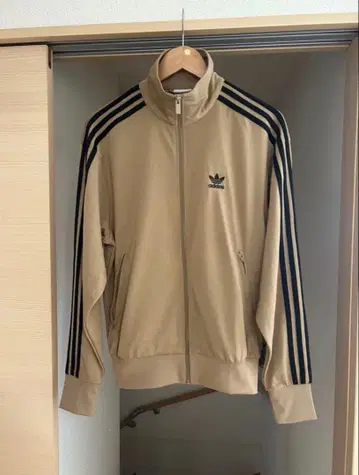 아디컬러 클래식스 파이어버드 트랙탑