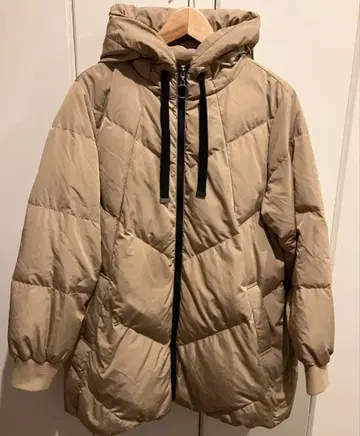 알파벳 알파벳 퀼팅 다운