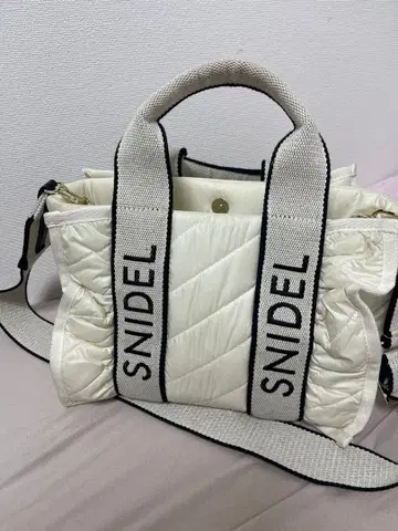 SNIDEL 퀼팅 숄더백