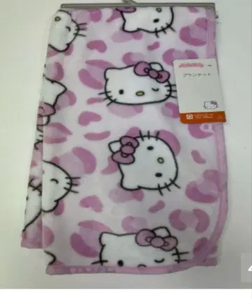 키티 핑크 레오파드 무늬 담요 무릎담요 사이즈 아베일 산리오