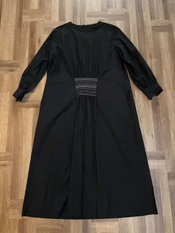 arts&science Front smocking DR boat neck