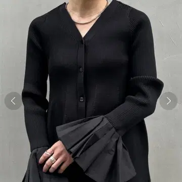 컨디션 최상 SHENERY 시너리 소매 플레어 2WAY 페플럼 니트