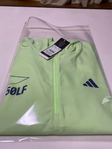 11월 한정판 [미사용 새상품] 아디다스 골프웨어 블루종 남성용