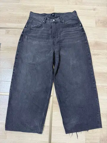 H&M 슈퍼 배기 핏 데님 34/30