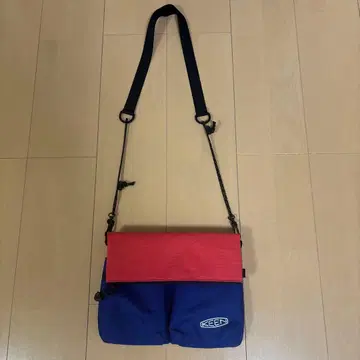 KEEN 숄더백 레드/블루