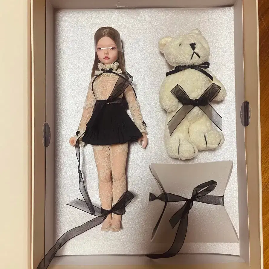 Freshwater artist's limited edition Yukildoll Ichae #육일