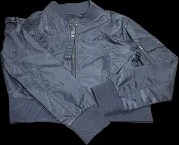 한정판 가격 인하 d.i.a. 네이비 블루종