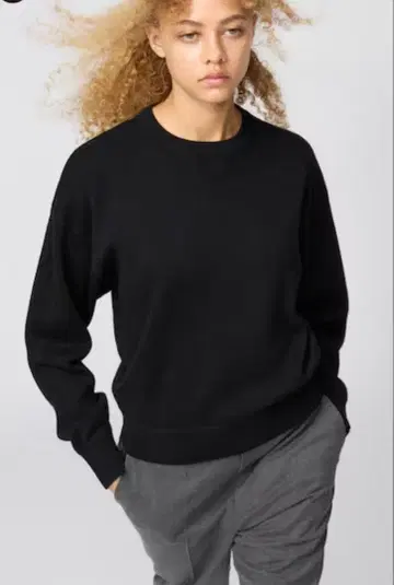 [미사용 새상품] UNIQLO 스무스 코튼 크루넥 스웨터 M