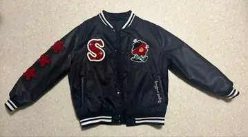 ZARA 바시티 자켓 자수 디자인