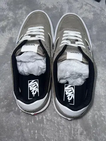 VANS 그레이 스니커즈 미사용 박스 포함