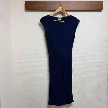 Issa London [ 이싸 런던 ] 네이비 슬리브리스 원피스