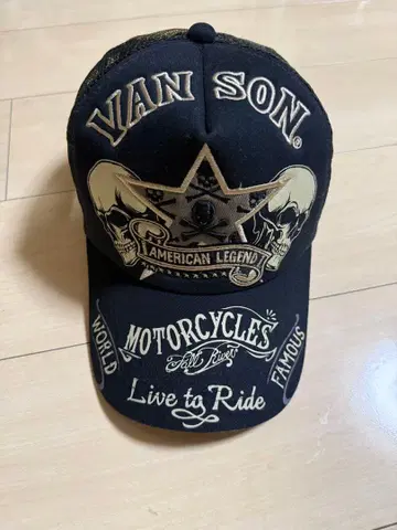 VANSON 스컬 자수 트래커 햇