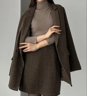 Louere 셋업 헤링본 테일러드 자켓 + 미니 스커트 세트