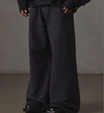 grancy 큐빅 디자인 데미지 스웨트 팬츠 M