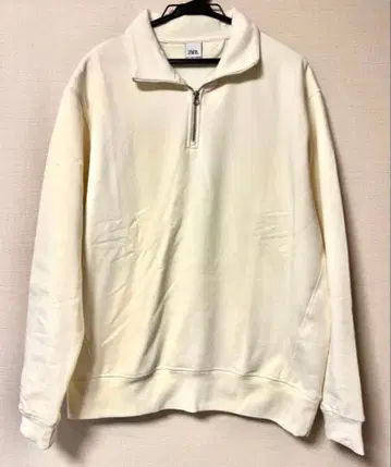ZARA 하프 지퍼 트레이닝복 화이트