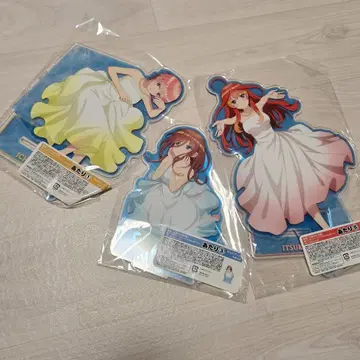 5등분의 신부 아타리츠키! 트레이딩 shikaku 캔뱃지 미쿠 이츠키