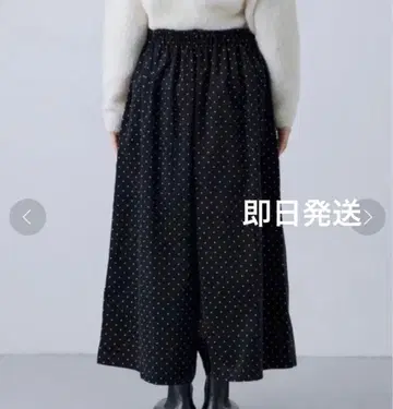 카구레 도트 코듀로이 와이드 팬츠 블랙