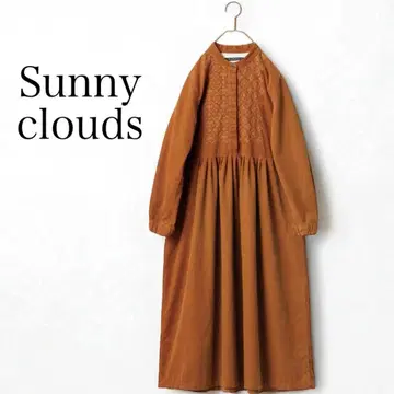 새상품급 써니클라우드 비대칭 자수 원피스 MP 카멜 가을/겨울