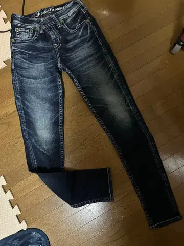 15th. 로데오 스키니