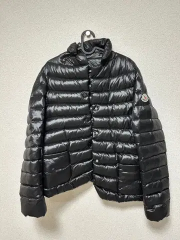 MONCLER 블랙 다운 자켓