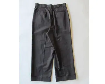 DIGAWEL CP cotton cropped slacks 사이즈 2