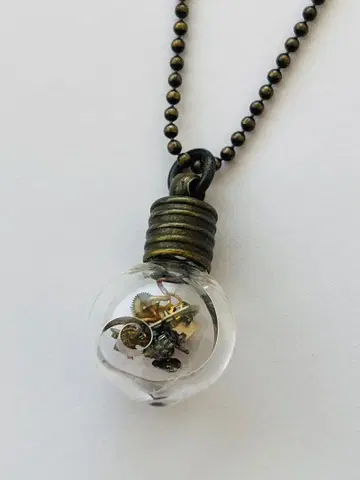 전구형 유리 펜던트