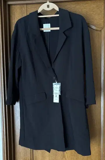 LOWRYS FARM 테일러 코트 블랙