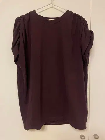 Uhr 파워 숄더 T셔츠