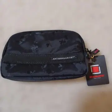 ARTISAN&ARTIST 블랙 파우치 미키 패턴