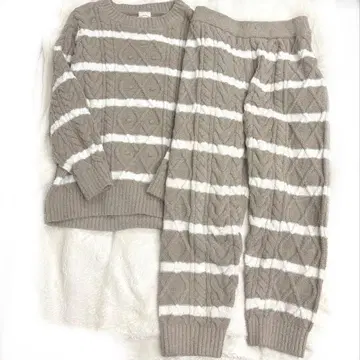 젤라또피케 보더 아란 풀오버 셋업