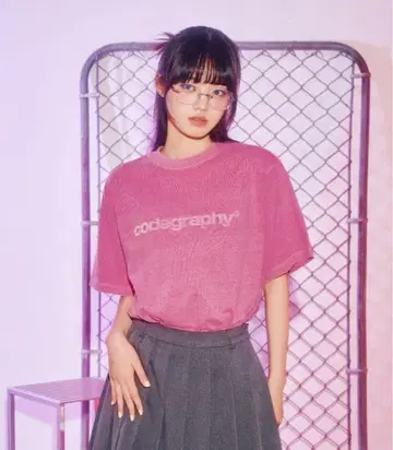 Codegraphy 로고 피그먼트 티 새상품급