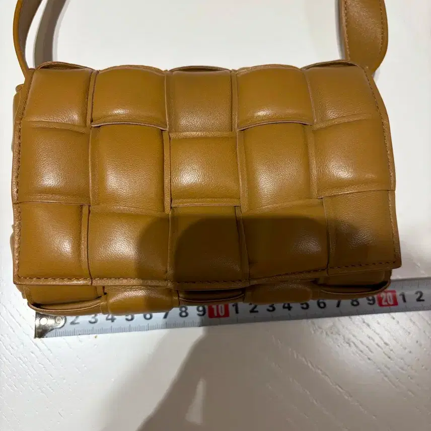 보테가베네타 카세트백 사진 4