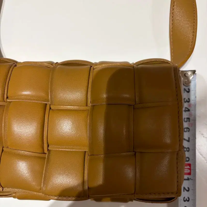 보테가베네타 카세트백 사진 5