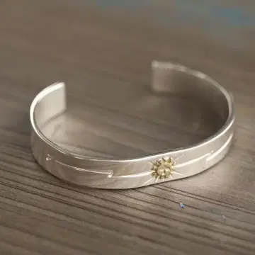 태양 모티브 이글 커프 실버 뱅글