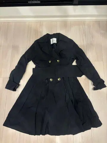 블랙 트렌치코트 S 사이즈