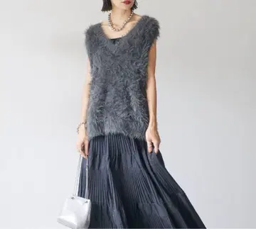 ESICA 에시카 V넥 샤기 니트 베스트 퍼 그레이