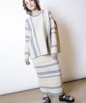 loaf LE TRICOT 니트 상의