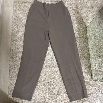 SLOBE 베이지 슬랙스