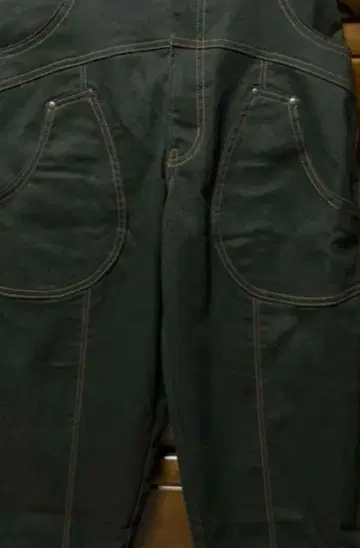 새상품급 키키 스트레치 새틴 루즈핏 컬러 팬츠