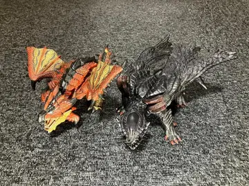 몬스터 헌터 저금통 고아 마갈라 리오레우스 2체 세트