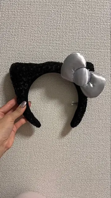 USJ 유니버셜 키티 블랙 스팽글